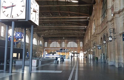 Hall de gare vide